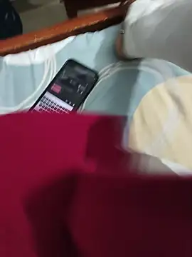 Snapshot of ranigupta72 chatting on 07-24-26, 04:03 ranigupta72 online show from 07-24-26, 04:03
