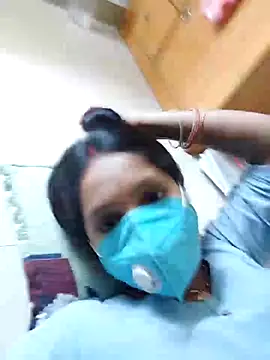 Snapshot of ranigupta72 chatting on 06-24-26, 06:34 ranigupta72 online show from 06-24-26, 06:34