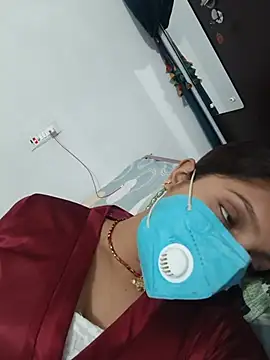 Snapshot of ranigupta72 chatting on 07-12-26, 04:52 ranigupta72 online show from 07-12-26, 04:52