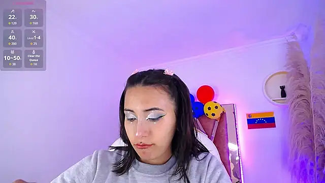 Camiila  1 online show from 07-11-26, 12:05