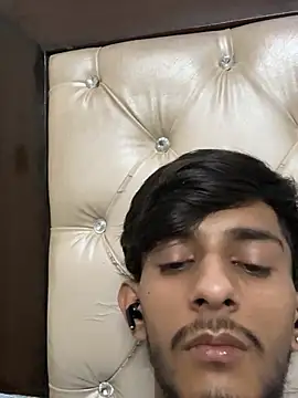 ronnnnn718 online show from 06-17-26, 08:19
