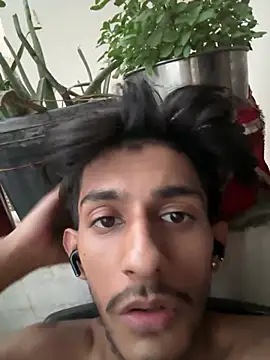 ronnnnn718 online show from 06-28-26, 11:55