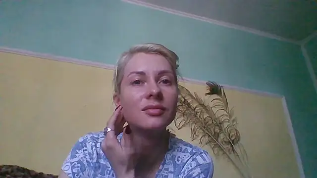 AmberandBlond online show from 06-20-26, 01:05