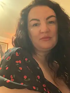 Rita kis online show from 06-15-26, 07:35