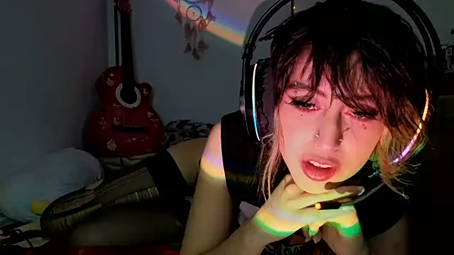 kittenpasive30 online show from 07-21-26, 02:47