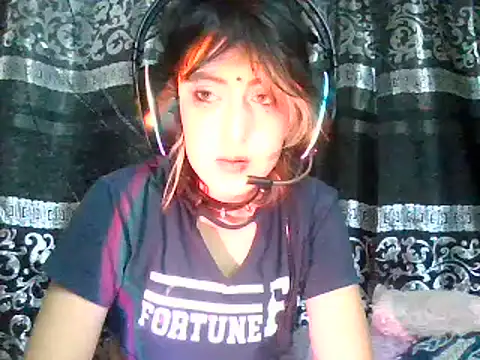 kittenpasive30 online show from 06-17-26, 04:39