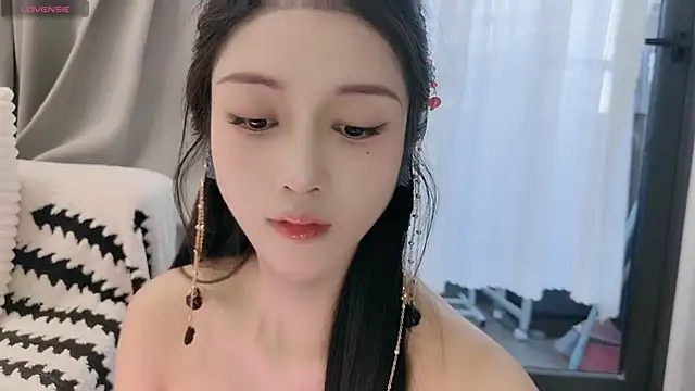 lulu-789 online show from 07-24-26, 04:30