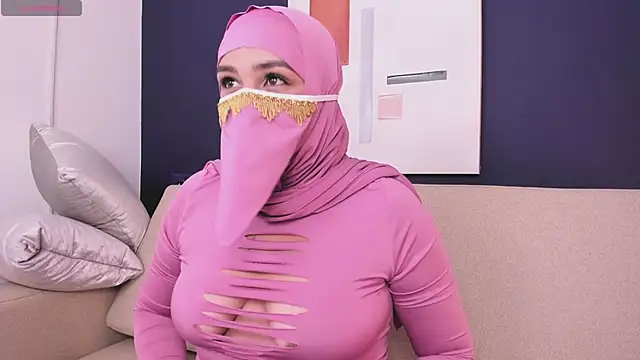 SweetSultana online show from 06-18-26, 08:58