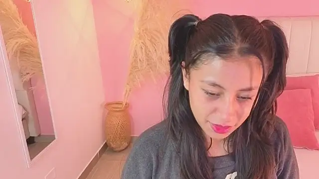valeria  torres online show from 06-19-26, 11:16