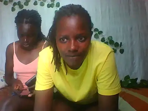 Snapshot of babgirls254 chatting on 06-12-26, 09:40 babgirls254 online show from 06-12-26, 09:40