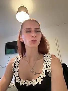 CherryBellaa online show from 06-11-26, 07:11