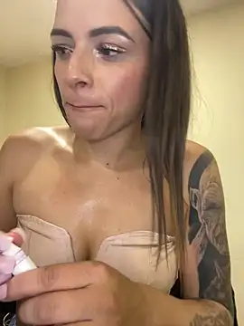  Melany Martinez online show from 07-01-26, 04:18
