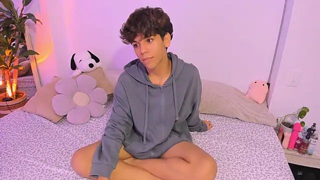 Samy Twink online show from 06-21-26, 03:23
