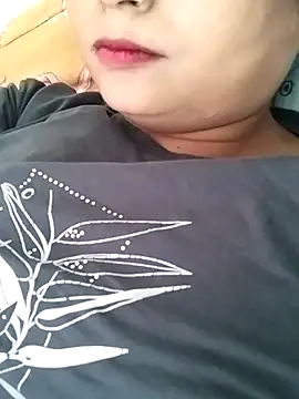 Snapshot of Missridhi chatting on 06-12-26, 06:44 Missridhi online show from 06-12-26, 06:44