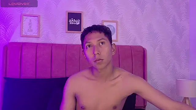 Snapshot of Nico_Velvet chatting on 06-11-26, 10:07 Nico Velvet online show from 06-11-26, 10:07