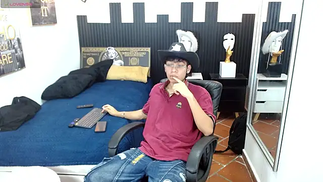 Jake Falcon online show from 06-11-26, 01:08