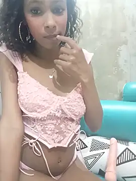 Snapshot of AlmaDream chatting on 06-22-26, 03:25 AlmaDream online show from 06-22-26, 03:25