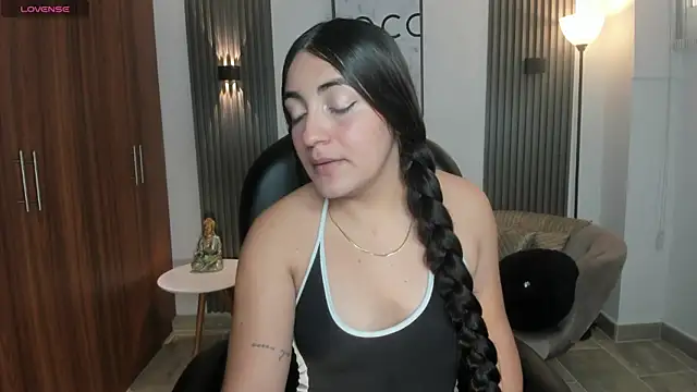naiah blue online show from 06-19-26, 06:47
