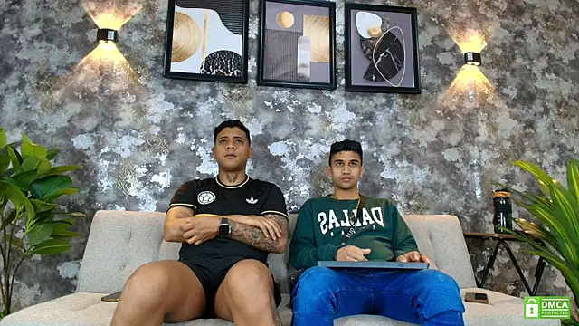 Alejandro and Deiby online show from 06-12-26, 11:08