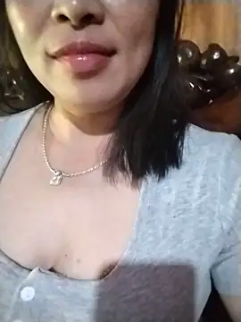 Snapshot of Lya_hott chatting on 06-13-26, 03:37 Lya hott online show from 06-13-26, 03:37