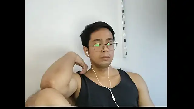 Snapshot of AsianMaster chatting on 06-25-26, 05:12 AsianMaster online show from 06-25-26, 05:12