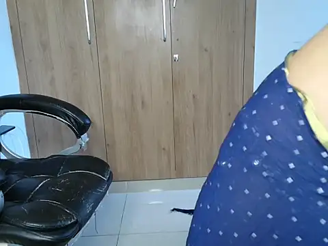 Sexynaina3 online show from 06-24-26, 04:44