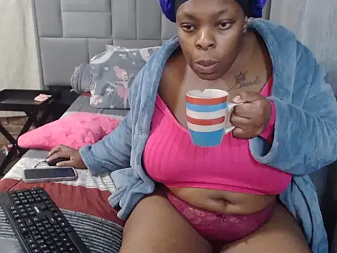 Wifey Amanda online show from 07-07-26, 06:47