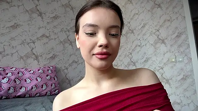 Jennifer Jenny  online show from 06-16-26, 06:46