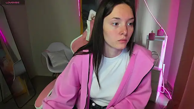 Eva Leeee online show from 06-28-26, 05:14