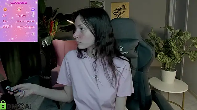 Eva Leeee online show from 07-22-26, 04:47