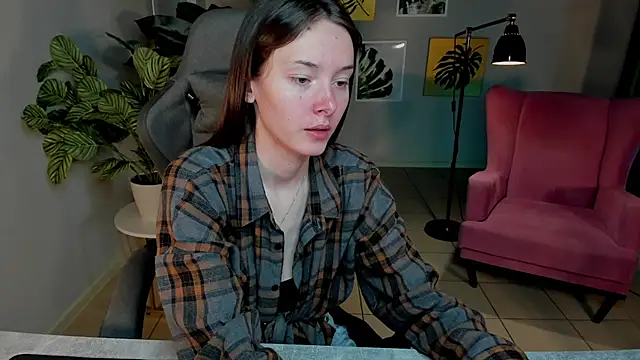 Eva Leeee online show from 06-25-26, 05:05