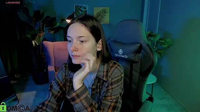 Eva Leeee online show from 07-16-26, 05:04