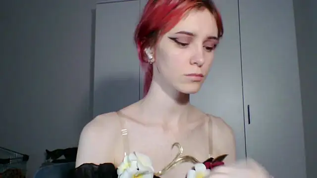 Snapshot of KayleneWesterberg chatting on 06-21-26, 03:29 KayleneWesterberg online show from 06-21-26, 03:29