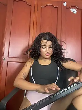 maryale01 online show from 07-18-26, 07:11
