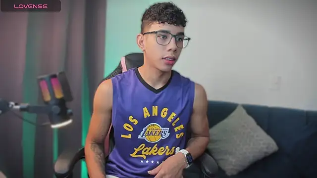 andy cute22 online show from 07-18-26, 04:15