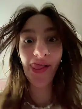 Violet Velvet online show from 06-18-26, 06:24