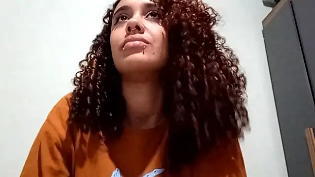Snapshot of RosannMecardo chatting on 06-15-26, 04:17 RosannMecardo online show from 06-15-26, 04:17