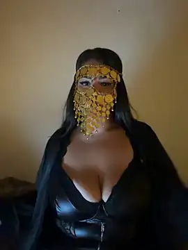 Snapshot of NiaBeurette chatting on 06-28-26, 01:39 NiaBeurette online show from 06-28-26, 01:39