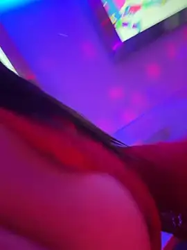 Snapshot of NiaBeurette chatting on 07-08-26, 04:24 NiaBeurette online show from 07-08-26, 04:24