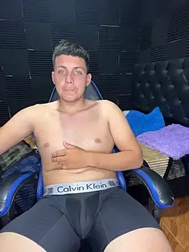 Dann 007 online show from 07-06-26, 03:47