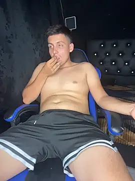 Dann 007 online show from 07-29-26, 01:38