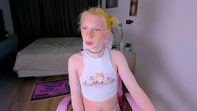 Snapshot of _Maybe_Baby chatting on 06-24-26, 06:28 Maybe Baby online show from 06-24-26, 06:28