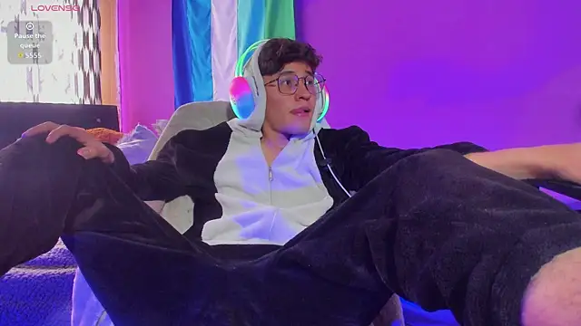 Angelito Twink online show from 06-11-26, 08:39