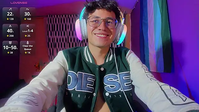 Angelito Twink online show from 06-14-26, 02:24