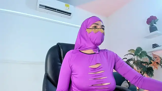 halima fara online show from 06-12-26, 12:25