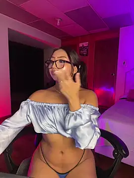 Cattleya Love online show from 07-15-26, 02:18