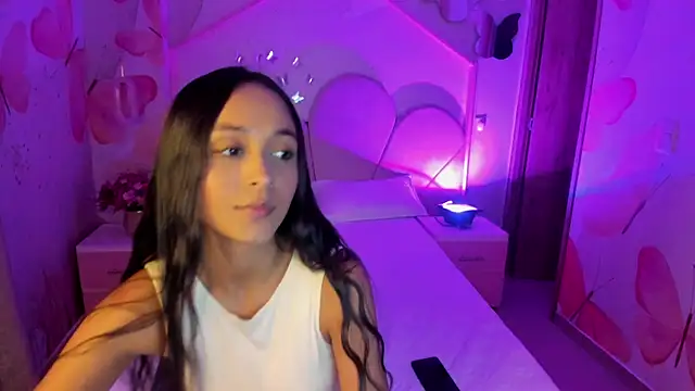 Millieskinny18 online show from 07-02-26, 11:11