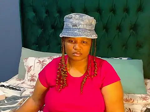 MISS BLACKBERY online show from 06-17-26, 10:08