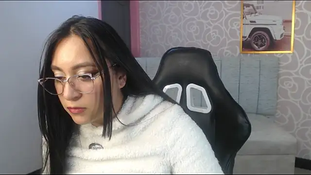 Snapshot of Ariabliss_ch chatting on 06-25-26, 05:12 Ariabliss ch online show from 06-25-26, 05:12