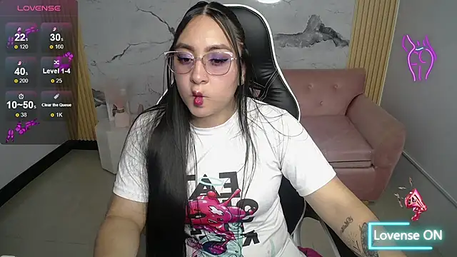 Snapshot of Ariabliss_ch chatting on 07-24-26, 09:11 Ariabliss ch online show from 07-24-26, 09:11